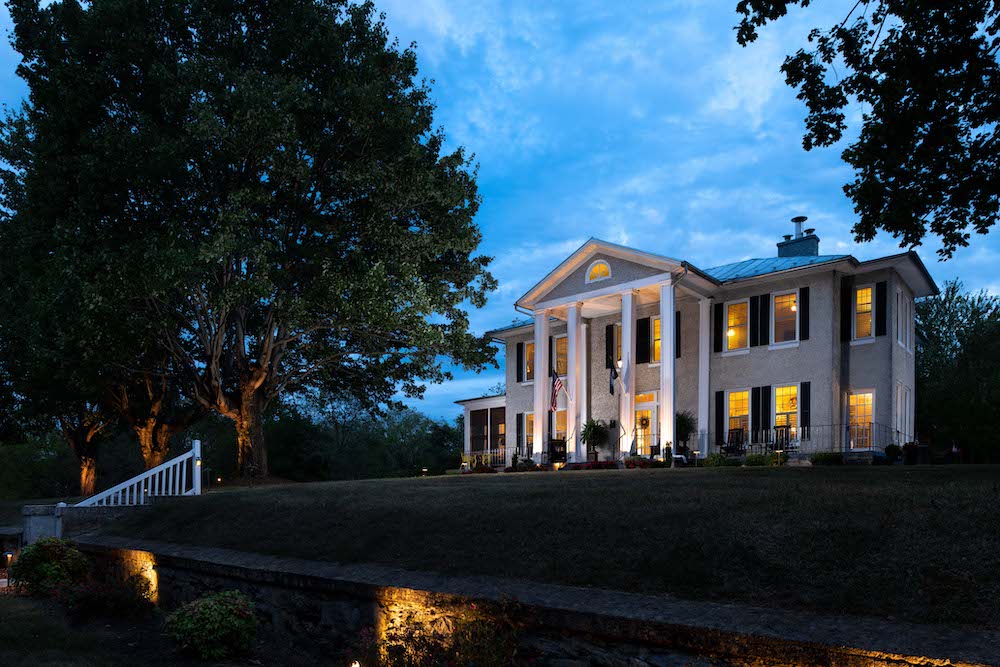 Exterior of the best couple's getaway in Virginia